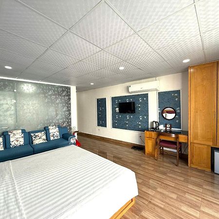 Holiday Suites Hotel & Spa Ханой Екстериор снимка
