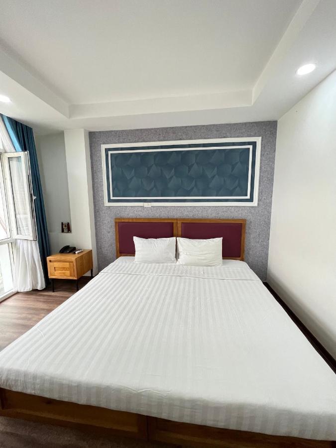 Holiday Suites Hotel & Spa Ханой Екстериор снимка