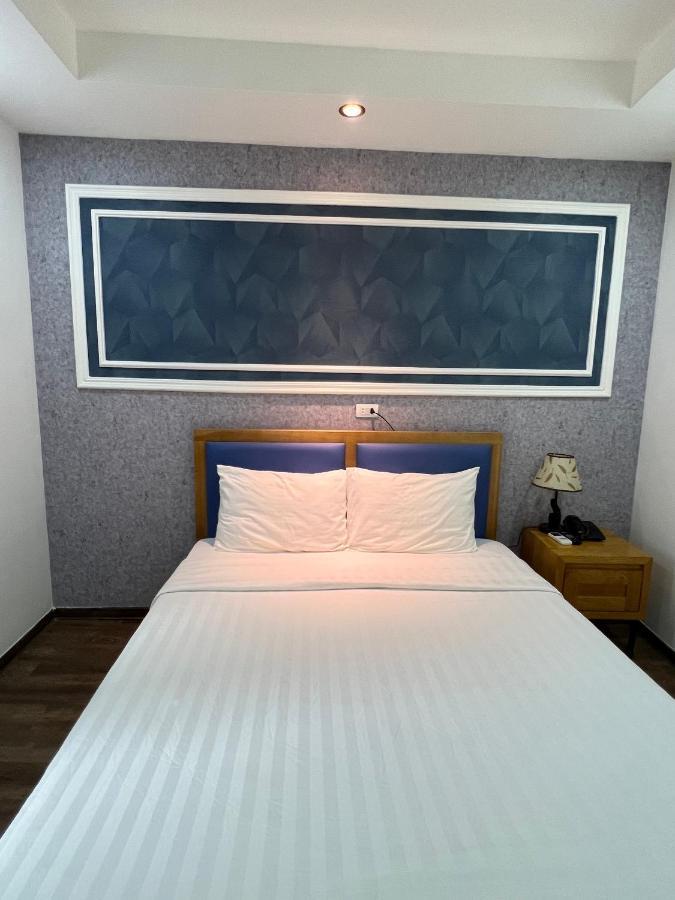 Holiday Suites Hotel & Spa Ханой Екстериор снимка