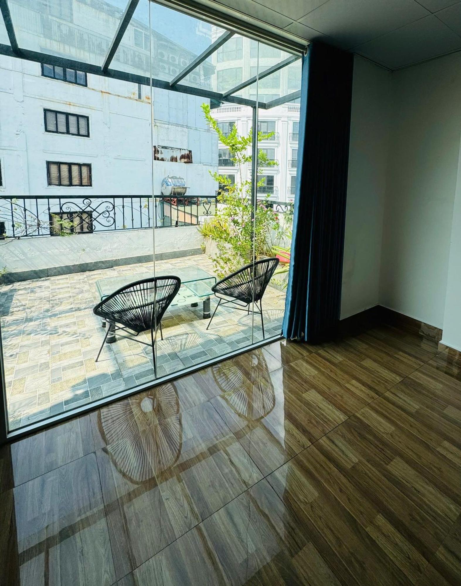Holiday Suites Hotel & Spa Ханой Екстериор снимка