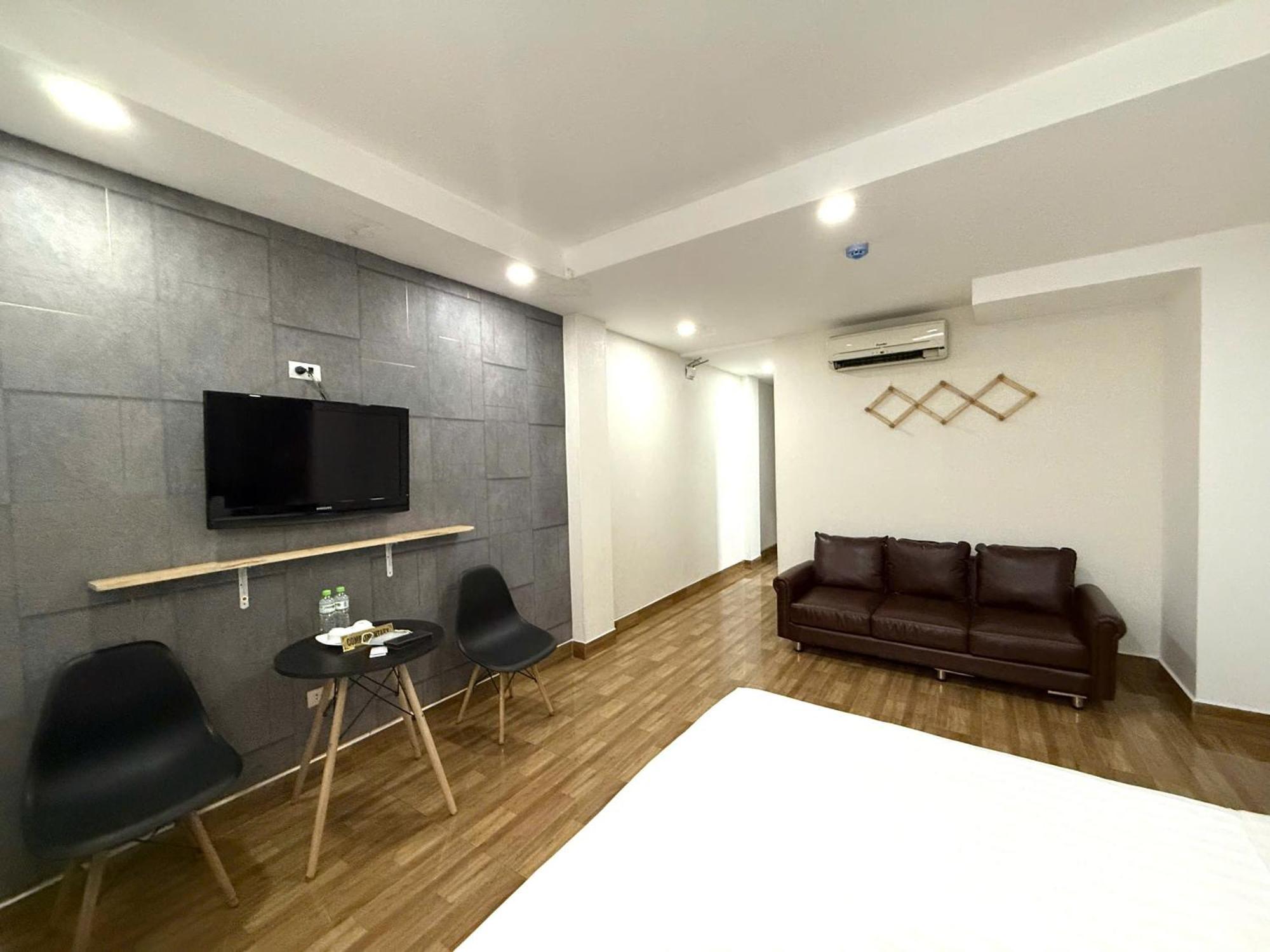 Holiday Suites Hotel & Spa Ханой Екстериор снимка