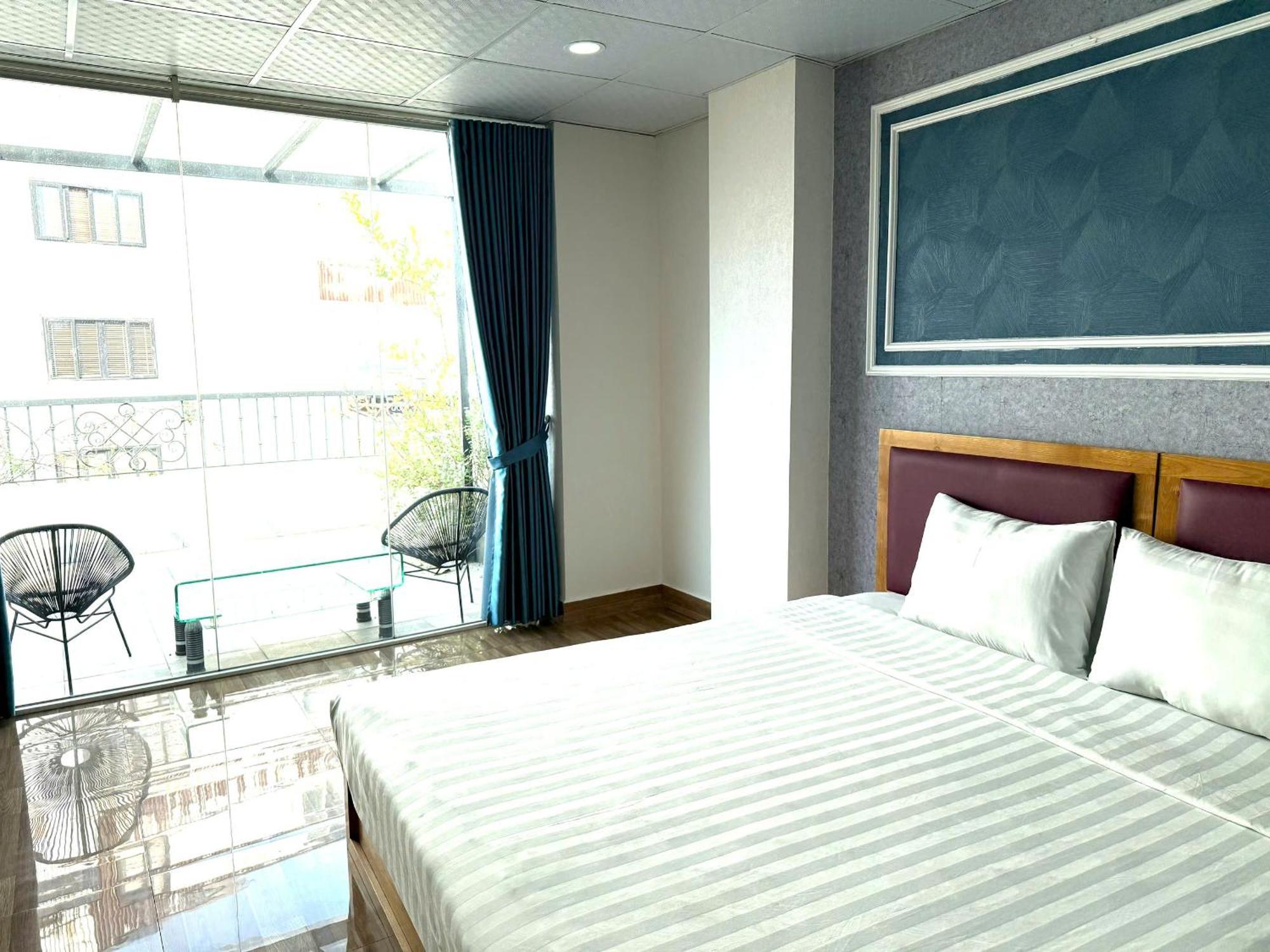 Holiday Suites Hotel & Spa Ханой Екстериор снимка